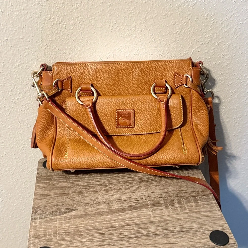 Dooney & Bourke Logo Satchel Shoulder Tan Leather Purse - Picture 6 of 9